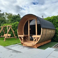 Barrelsauna Thermowood L300-D227cm incl. terras | Glazen voorzijde